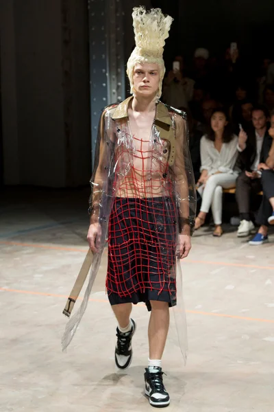 Look 37
